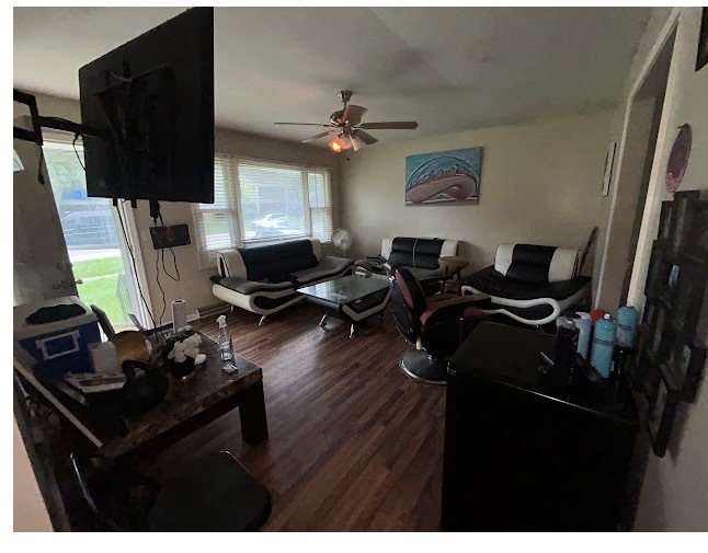 2106 Gideon Avenue Property Photo 4