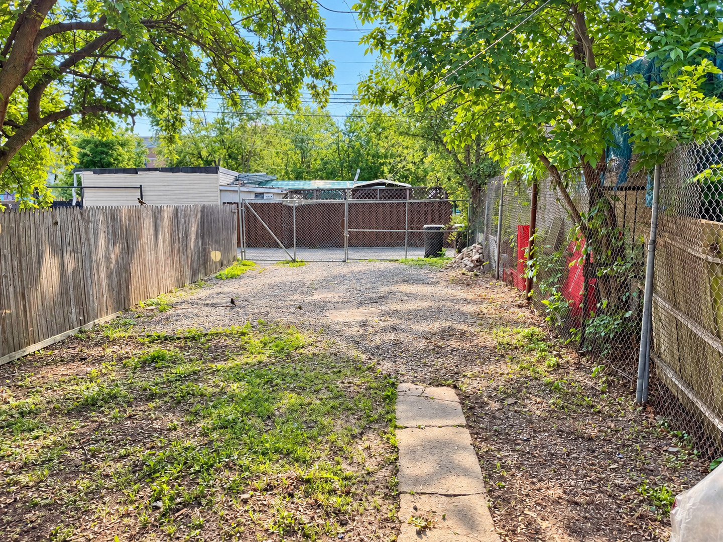 909 N Homan Avenue Property Photo 10