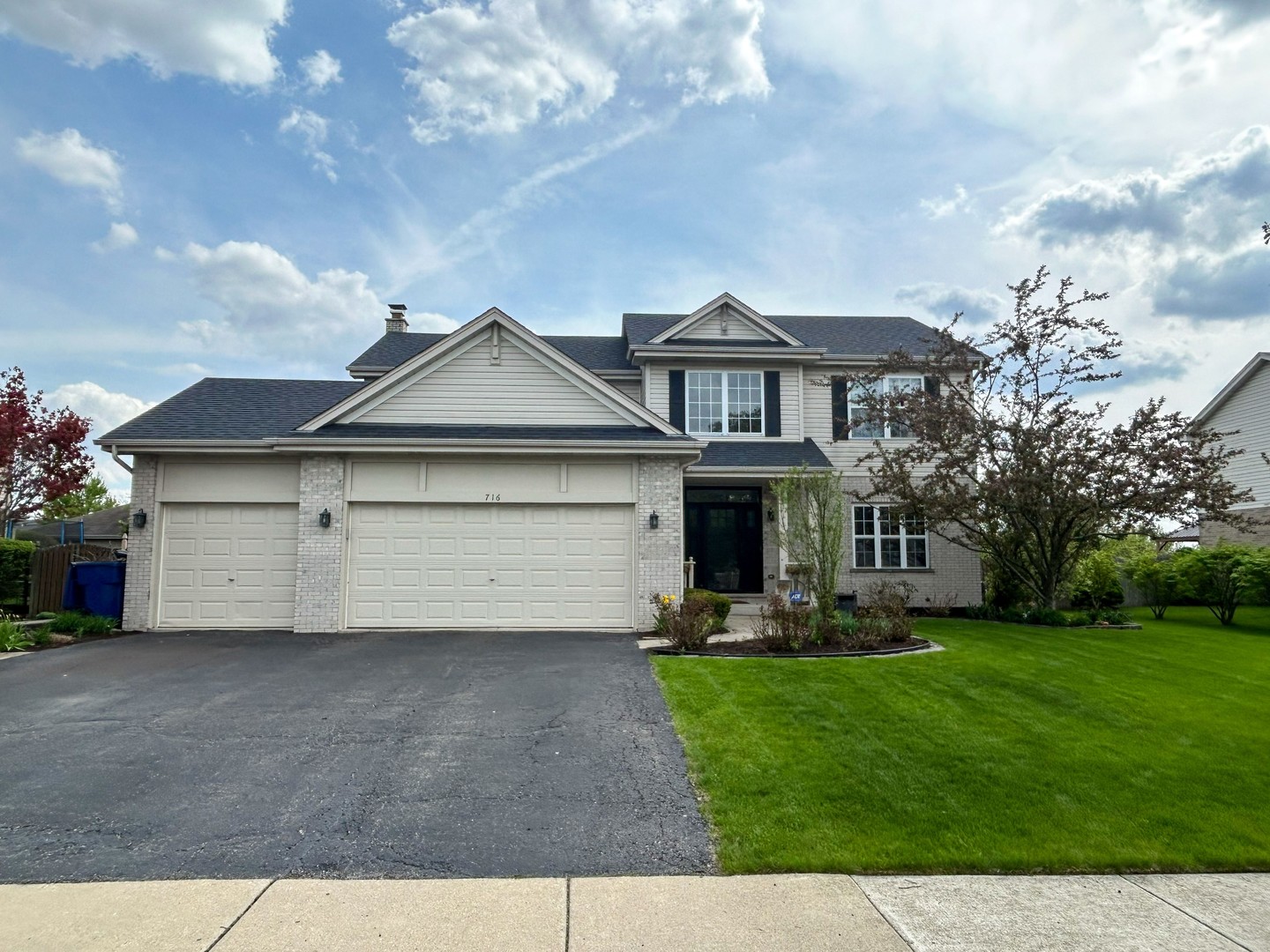 716 Sandpiper Drive Property Photo 1