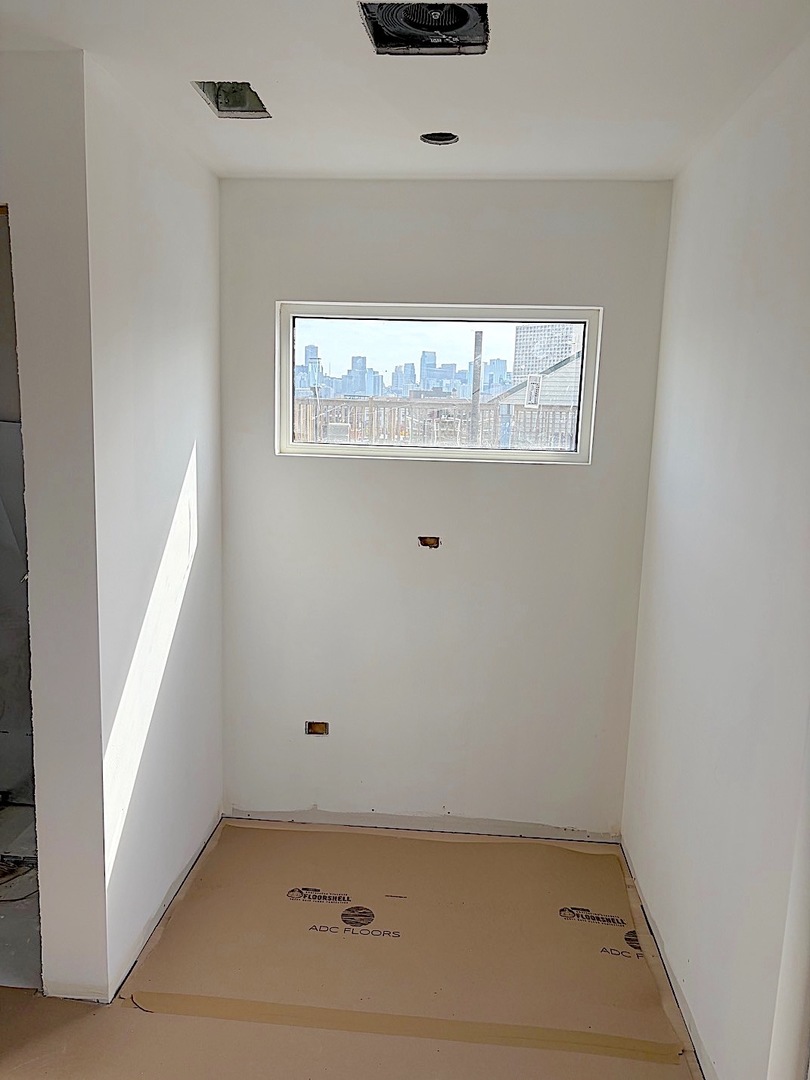 1355 N Dean Street 1w Property Photo 24
