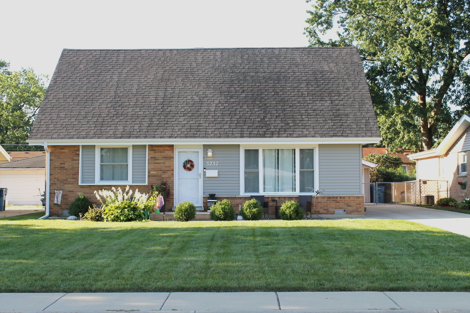 5237 Pleasant Lane Property Photo 1