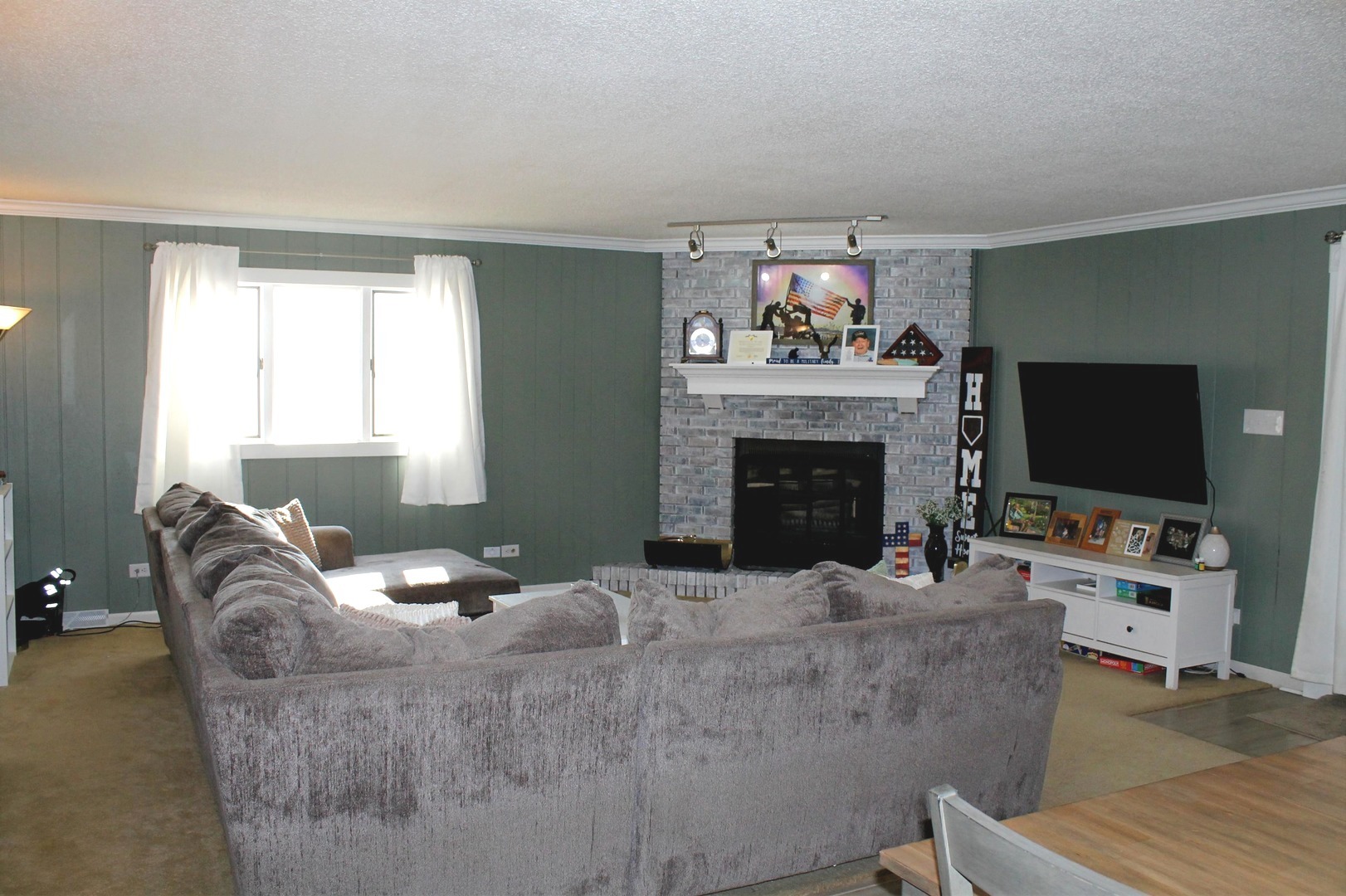 5237 Pleasant Lane Property Photo 3