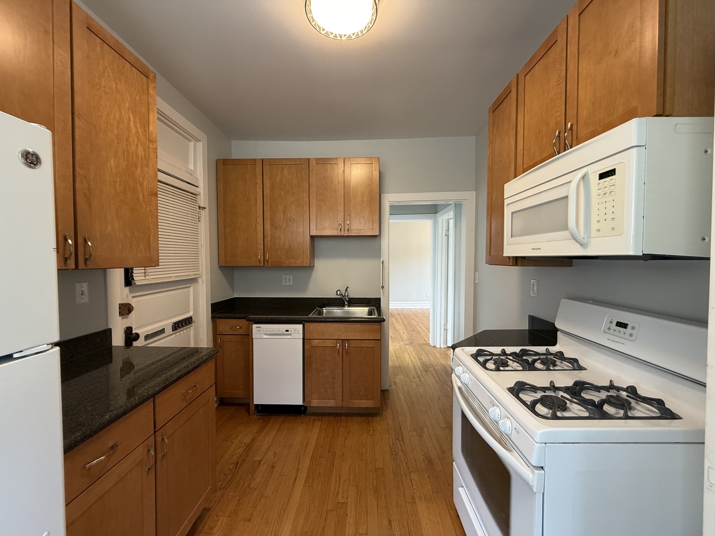 201 Washington Boulevard 1n Property Photo 2