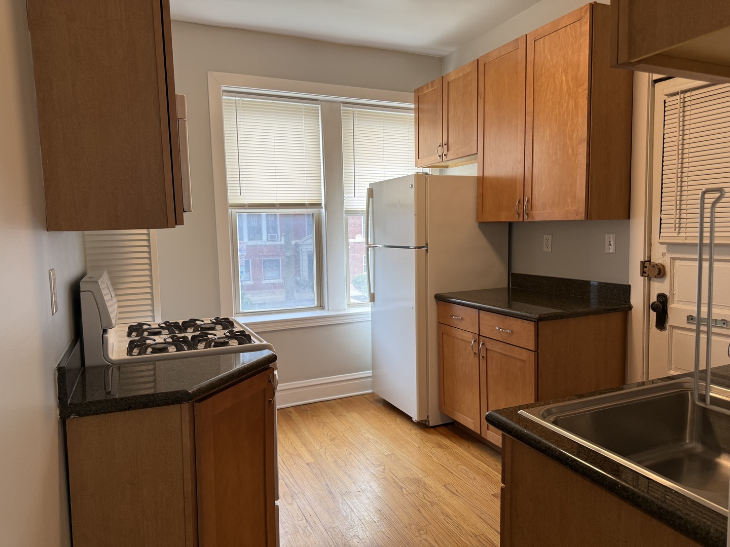 201 Washington Boulevard 1n Property Photo 4