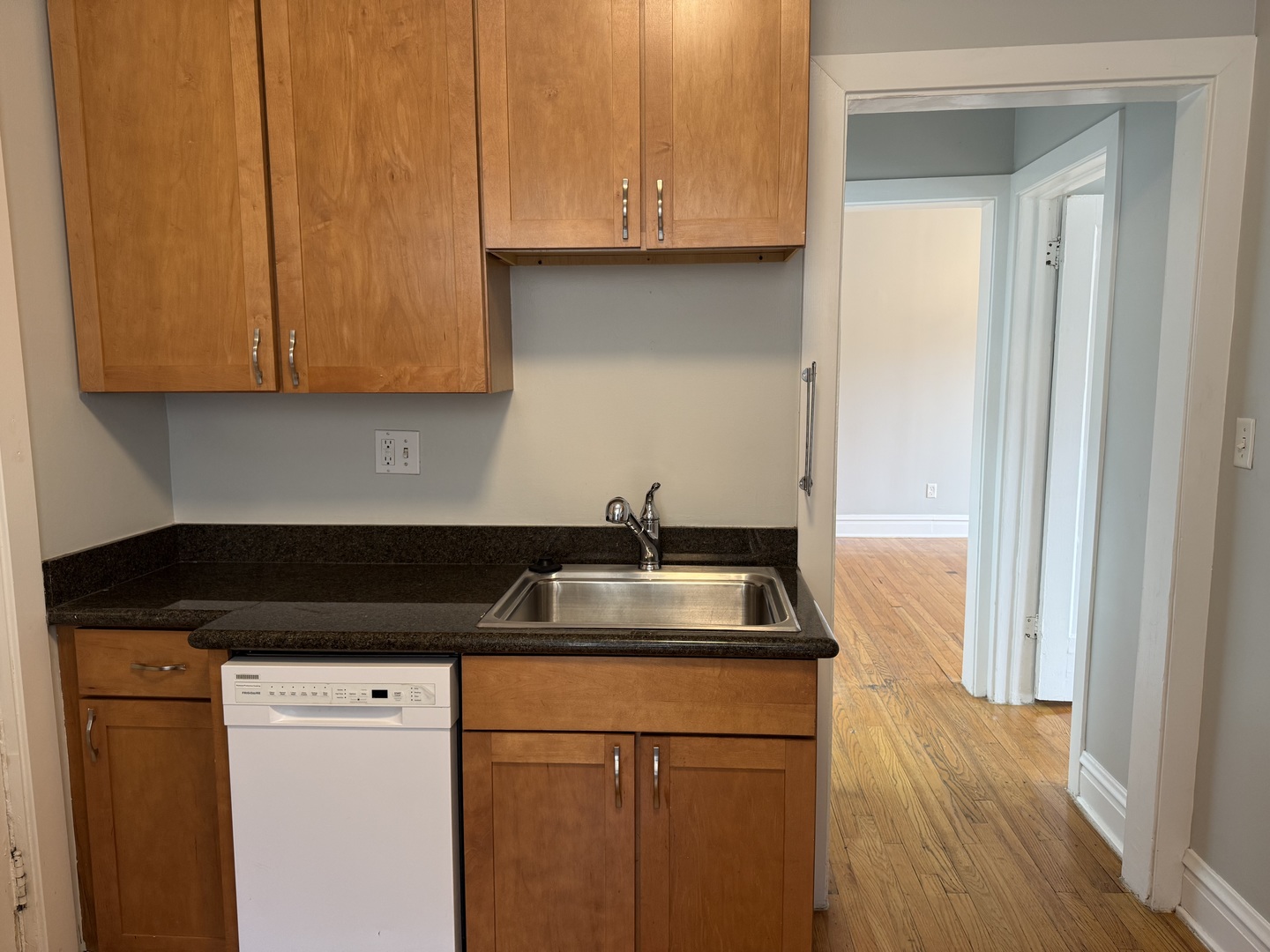 201 Washington Boulevard 1n Property Photo 6