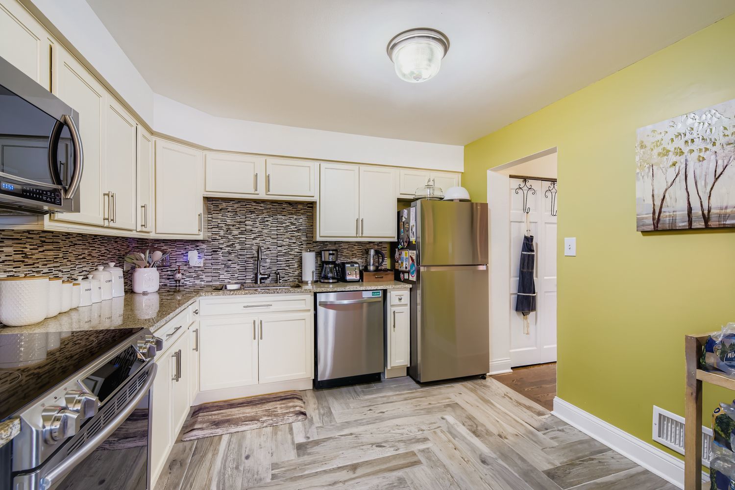 2311 183rd Street 309 Property Photo 4