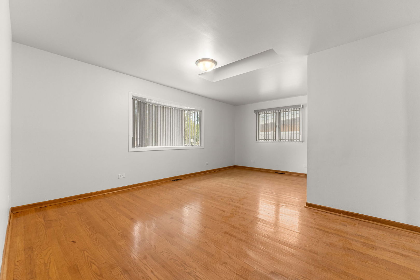 369 Waverly Street Property Photo 17