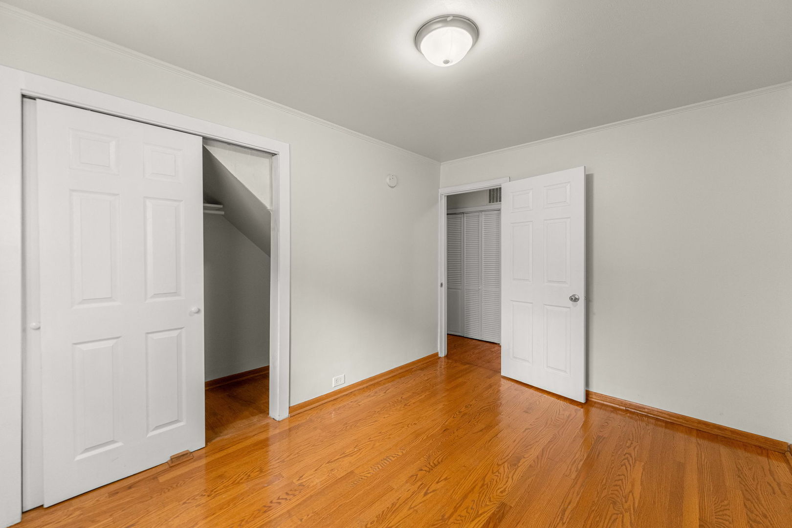 369 Waverly Street Property Photo 26