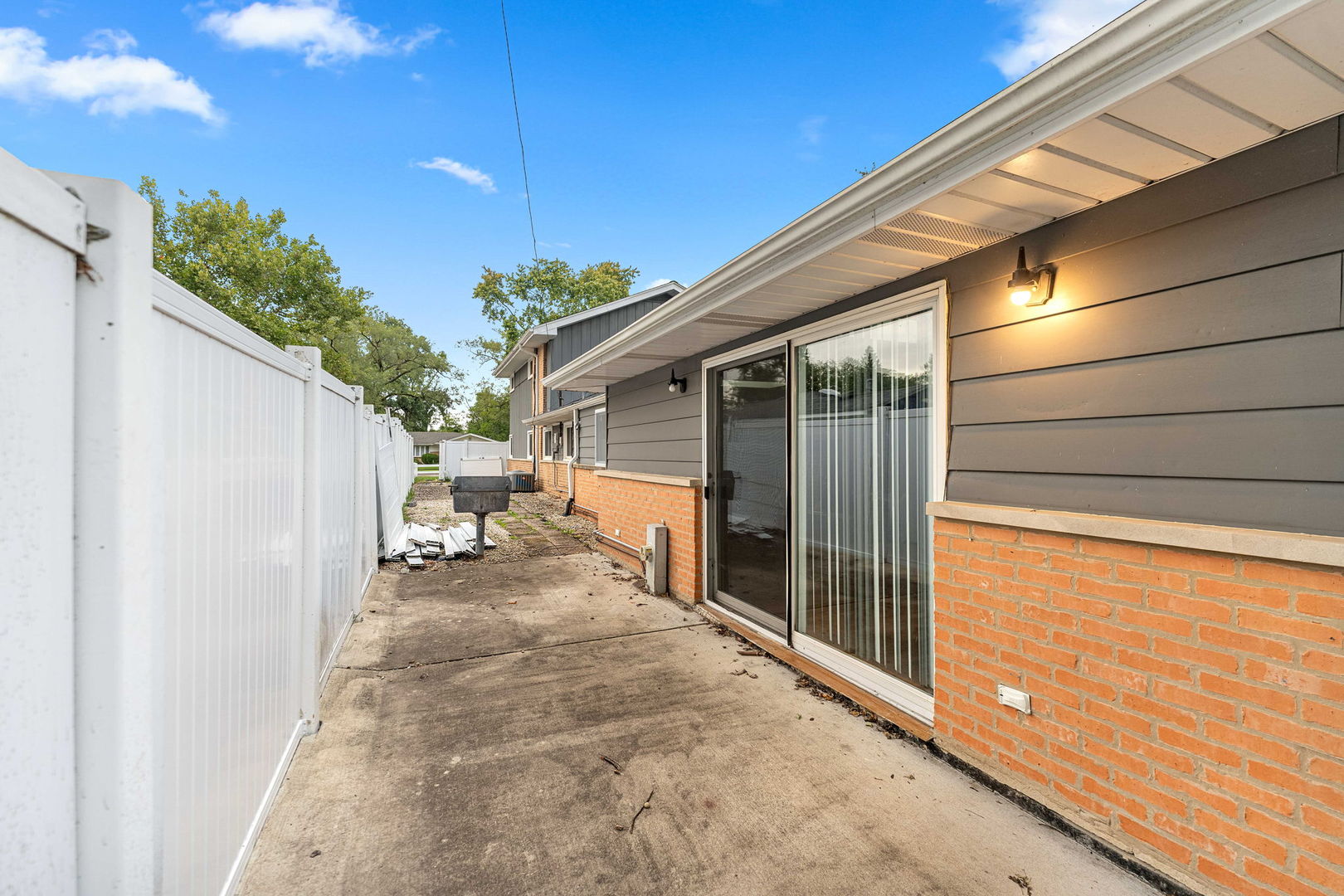 369 Waverly Street Property Photo 29