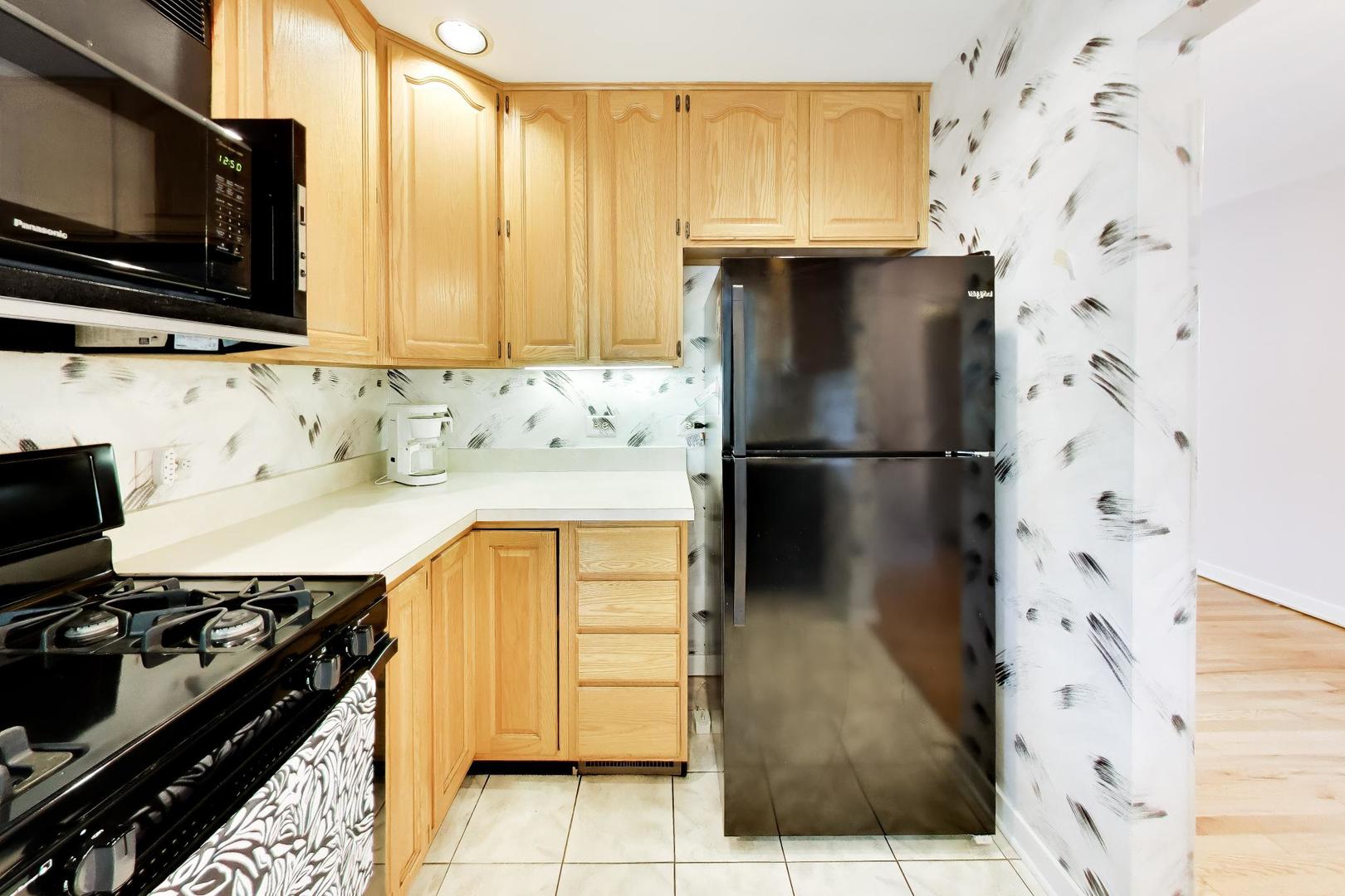 5228 Davis Street Property Photo 12