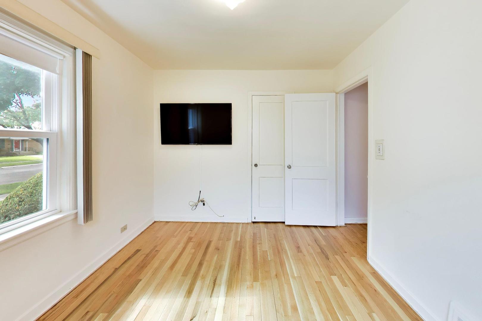 5228 Davis Street Property Photo 20