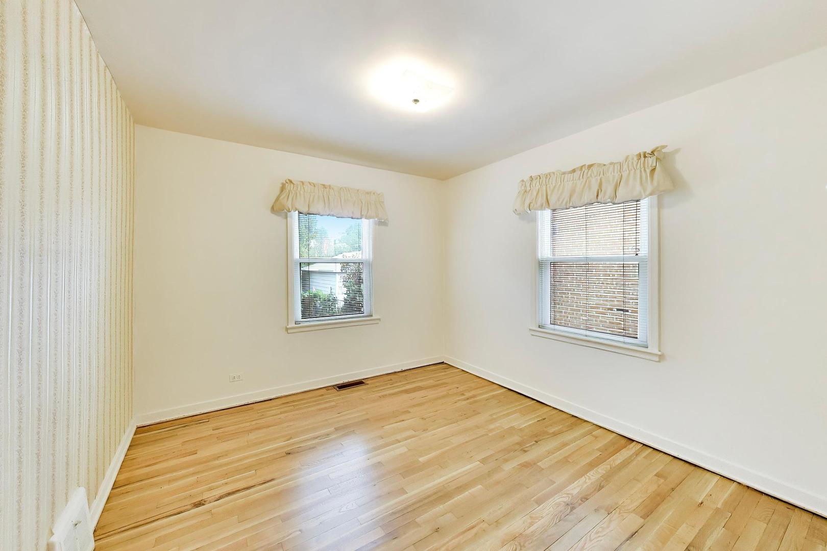 5228 Davis Street Property Photo 22