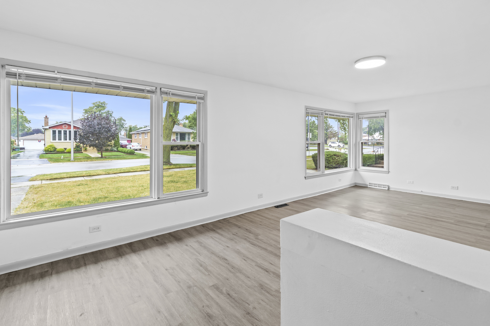 7915 Massasoit Avenue Property Photo 3