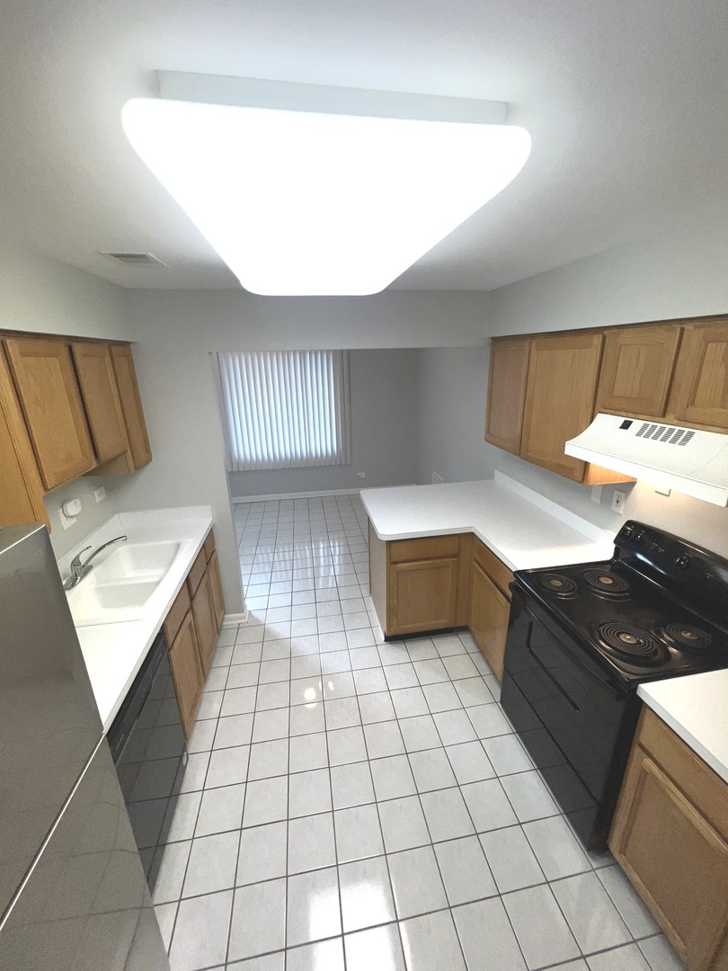 476 Raintree Court 2c Property Photo 5