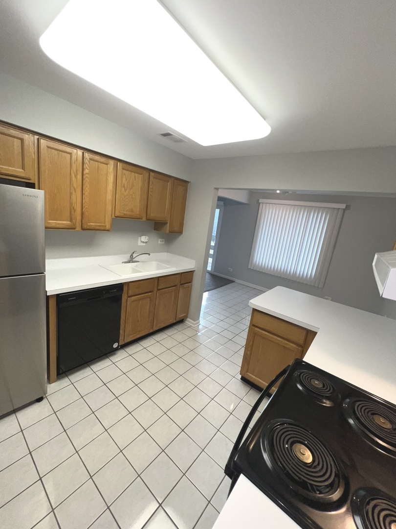 476 Raintree Court 2c Property Photo 6