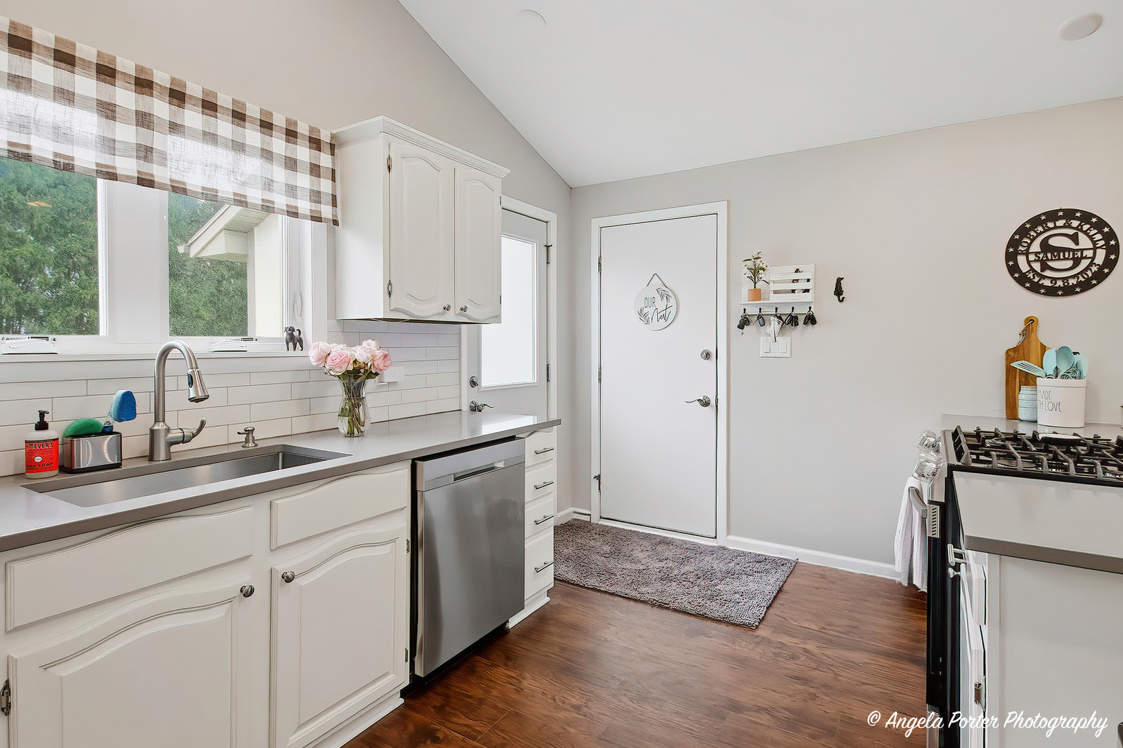 8707 Deer Trail Road Property Photo 11
