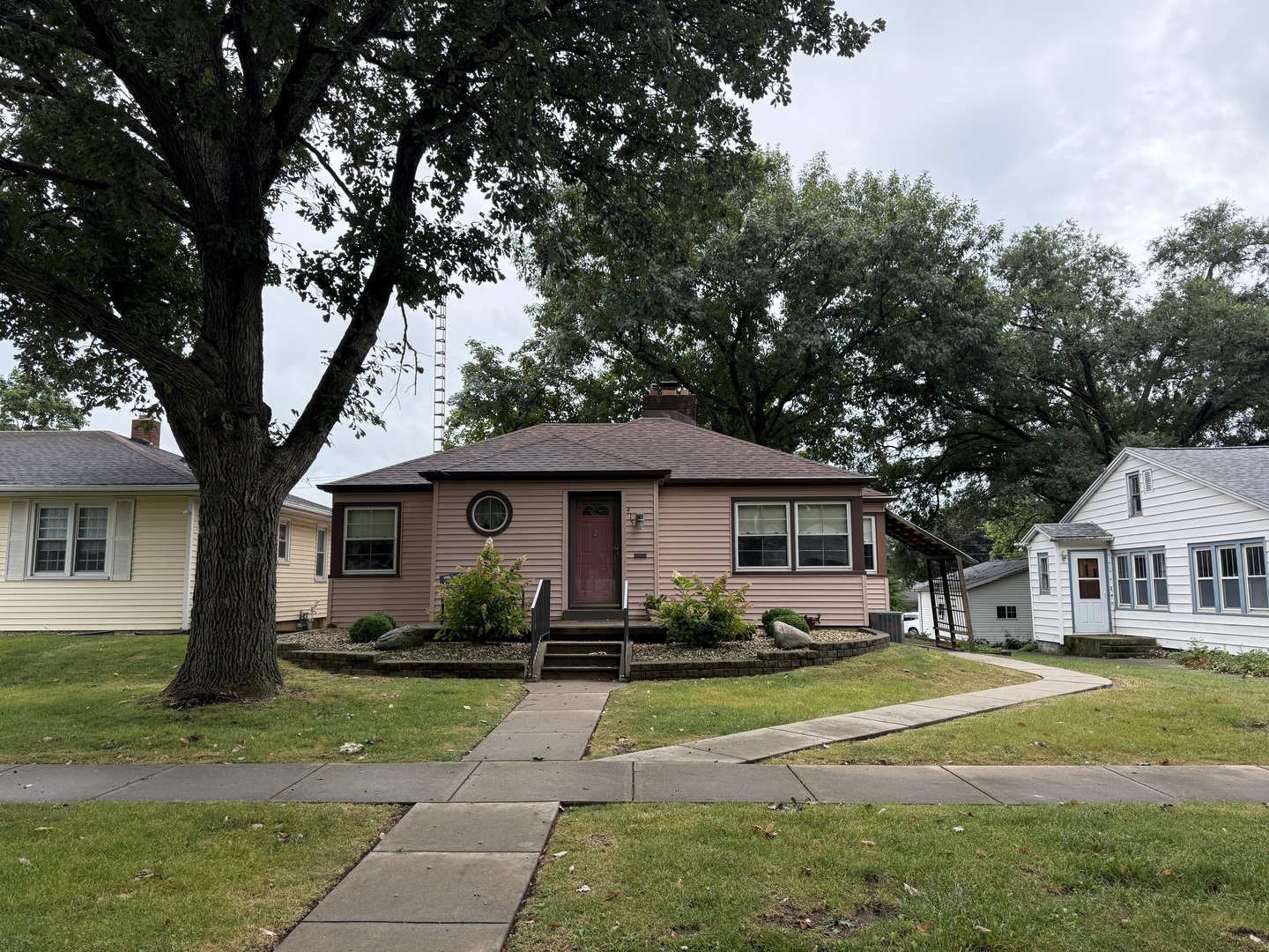 415 W Minnesota Street Property Photo 1
