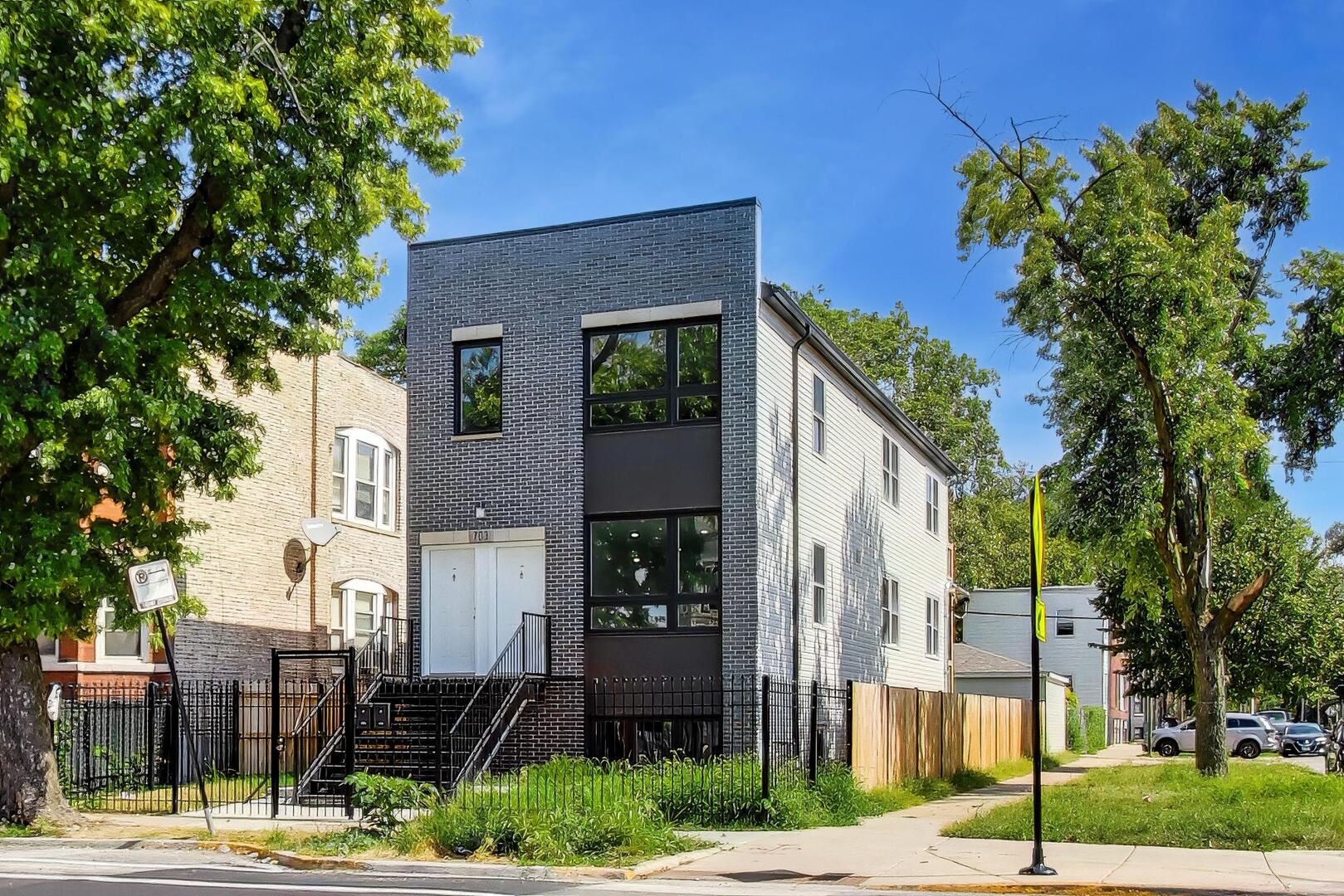 703 N Homan Avenue 1 Property Photo 2