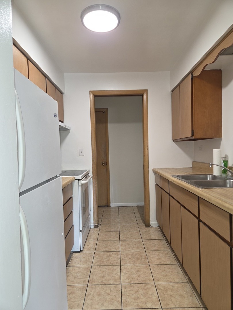420 S Kenilworth Avenue 18 Property Photo 9
