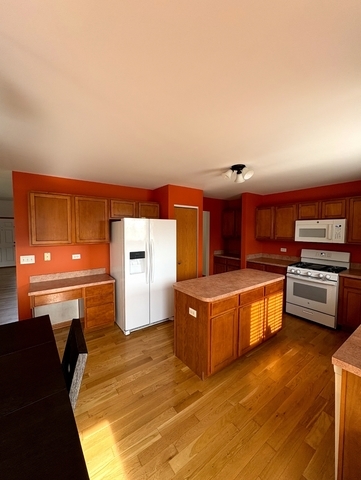 1301 Burns Court Property Photo 3
