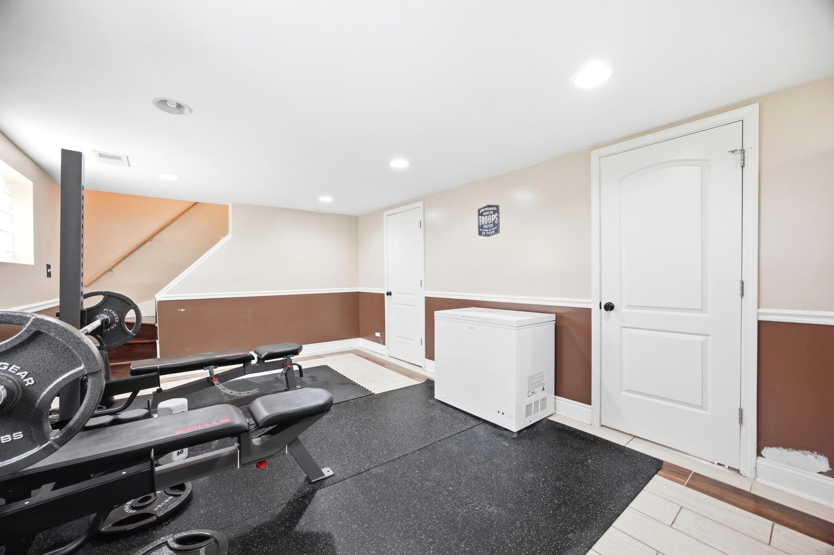 8222 S Albany Avenue Property Photo 12