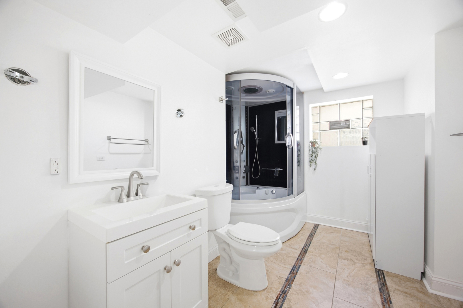 8222 S Albany Avenue Property Photo 19