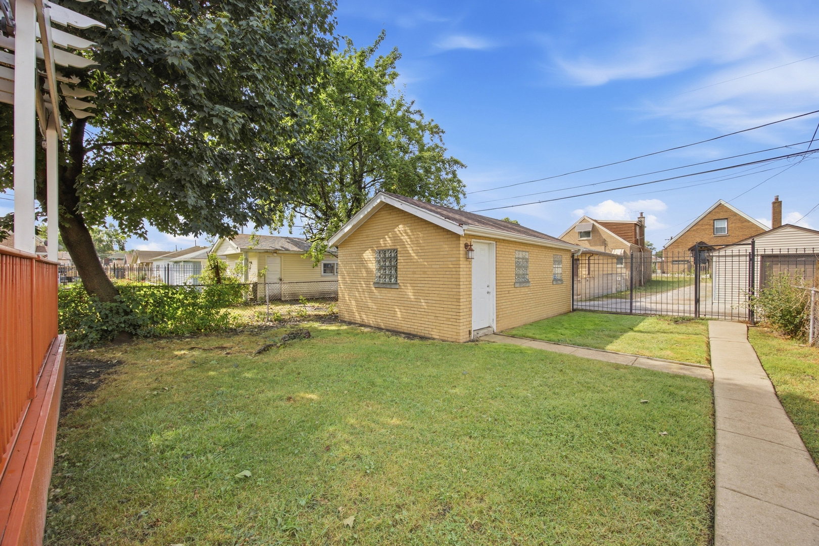 8222 S Albany Avenue Property Photo 23