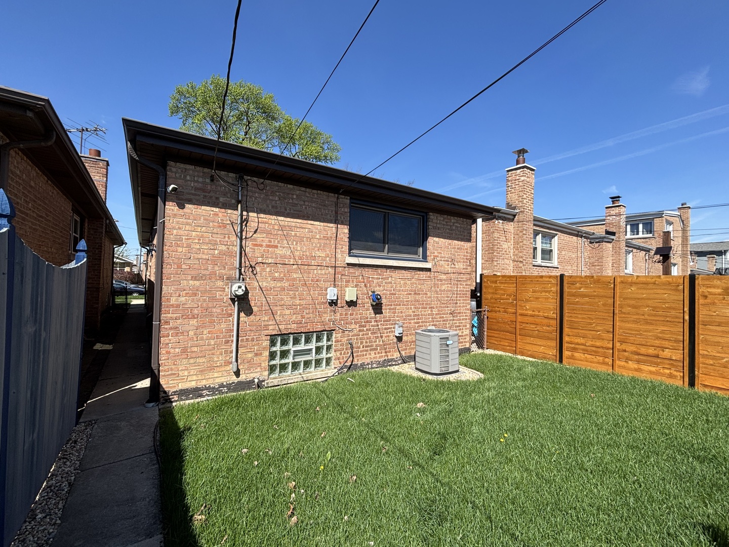 6047 S Normandy Avenue Property Photo 10