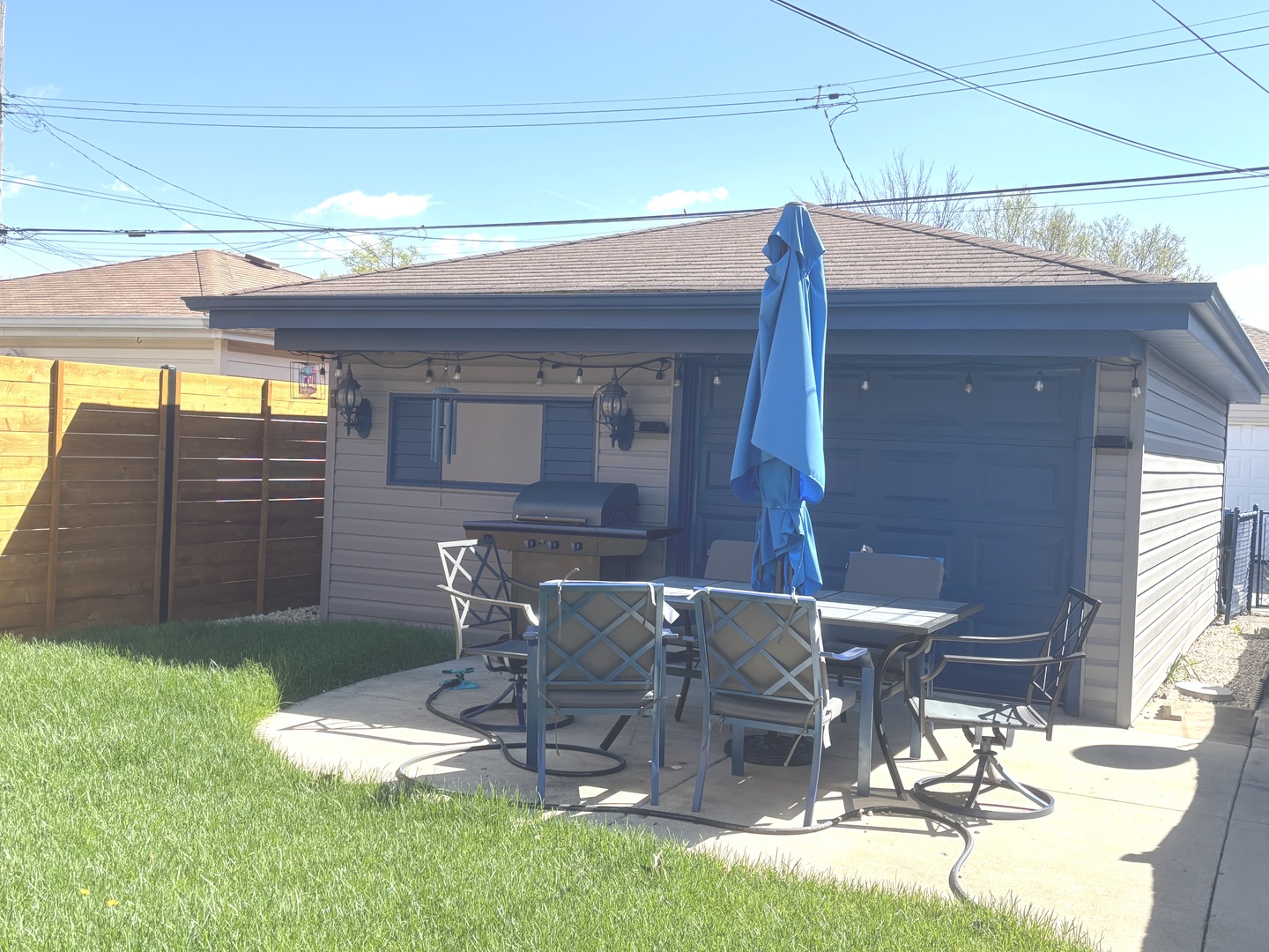 6047 S Normandy Avenue Property Photo 12