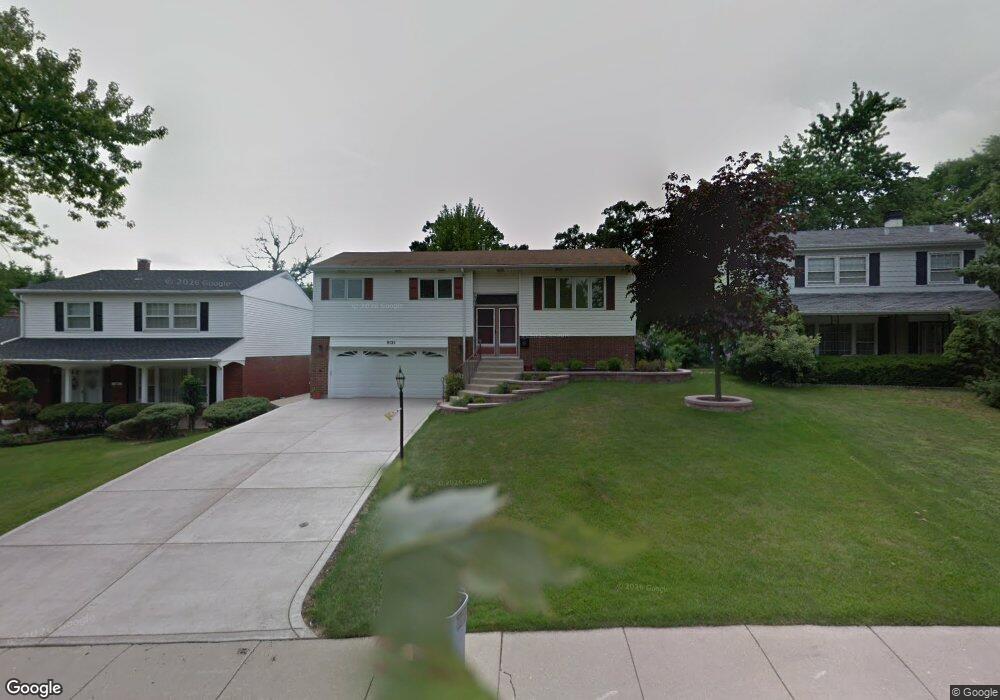 9121 Forest Drive Property Photo 1