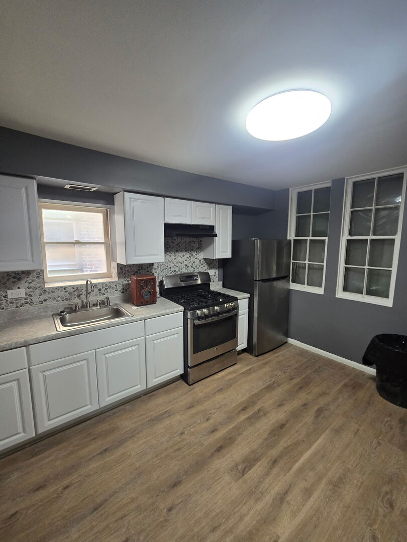 11335 S Champlain Avenue 1 Property Photo 8