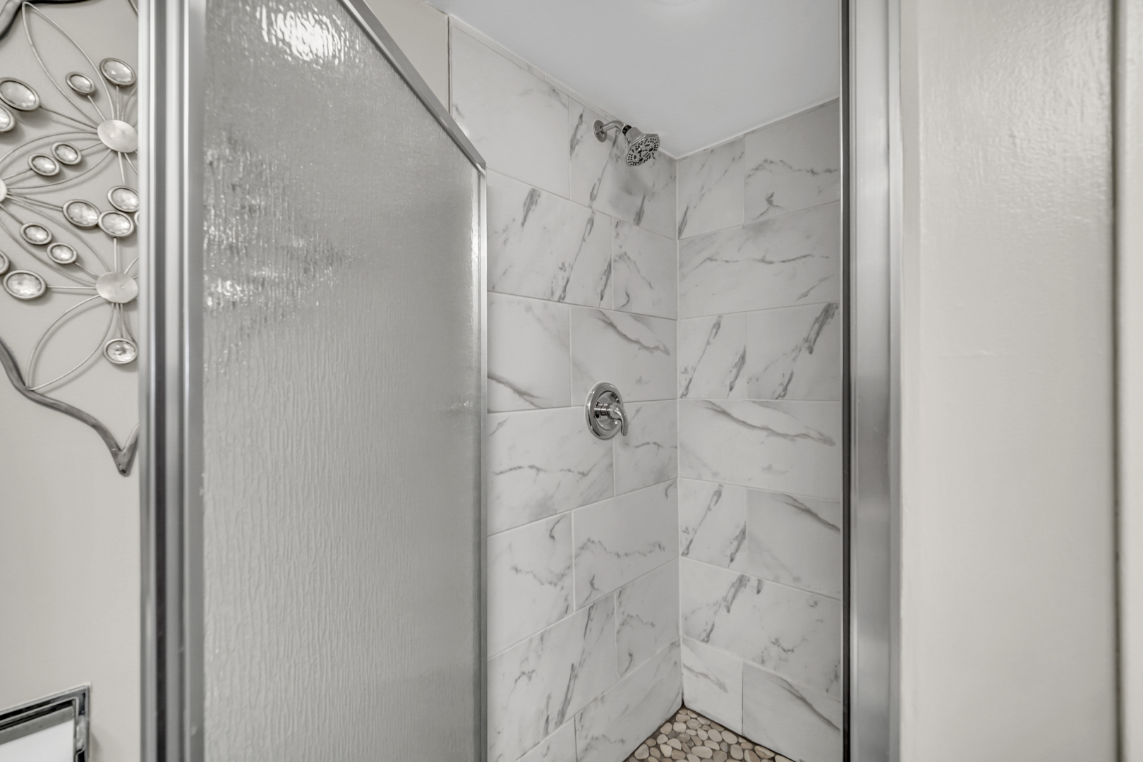 6040 Lake Bluff Drive 202 Property Photo 11