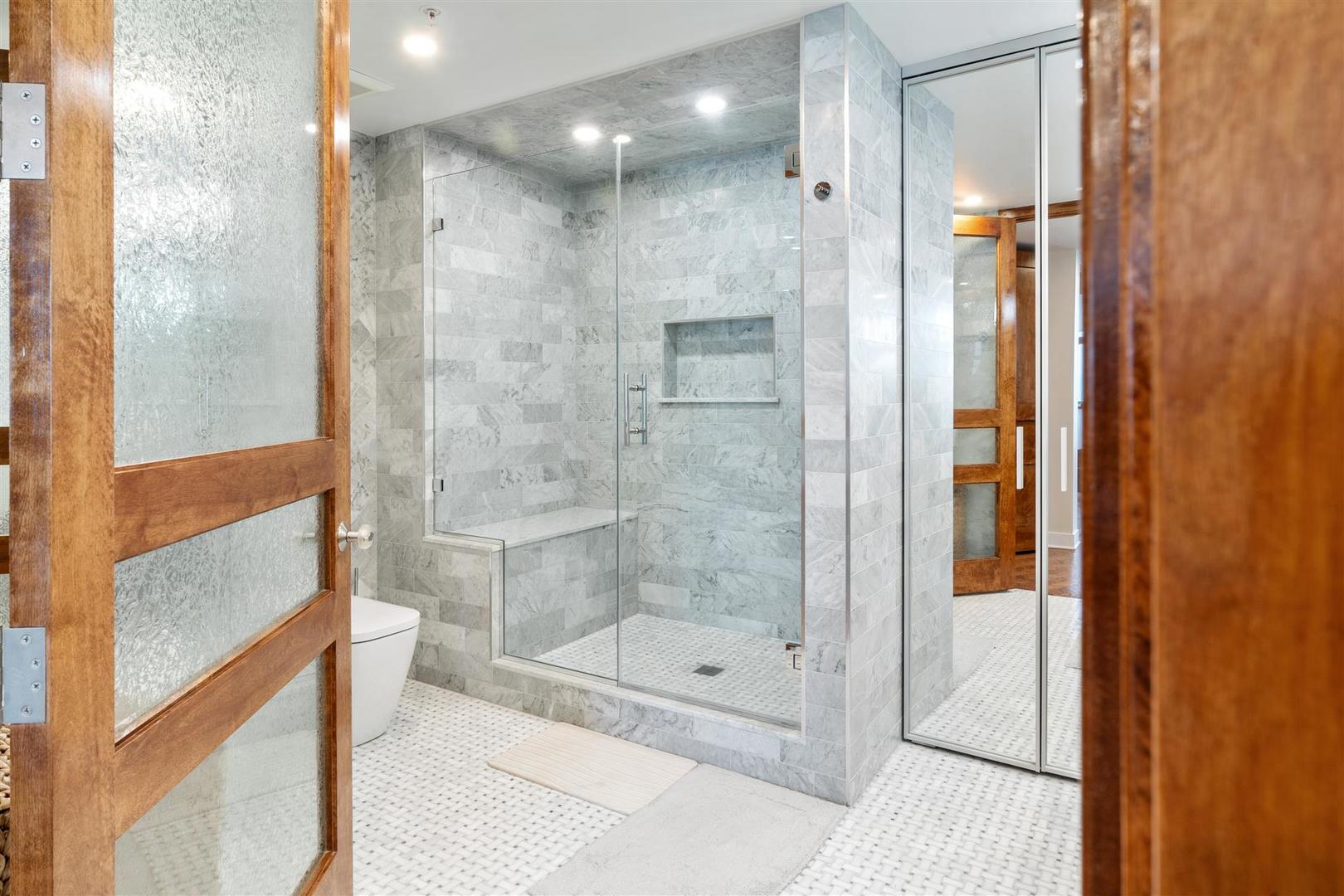 680 N Lake Shore Drive 1103 Property Photo 10