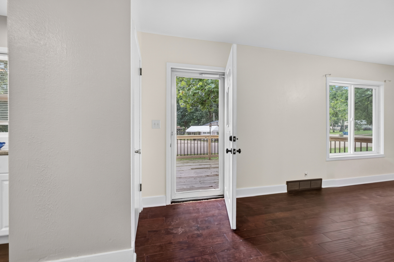 1615 Dorothy Street Property Photo 4