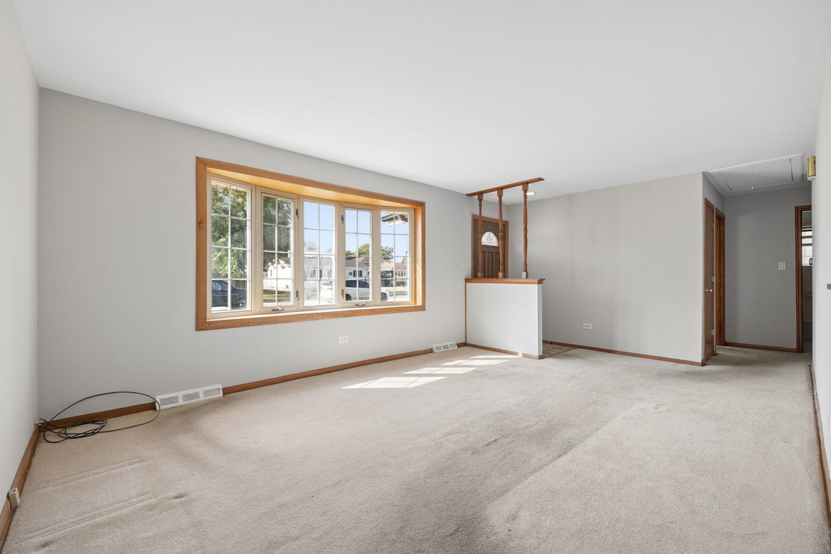 6516 W 84th Street Property Photo 6