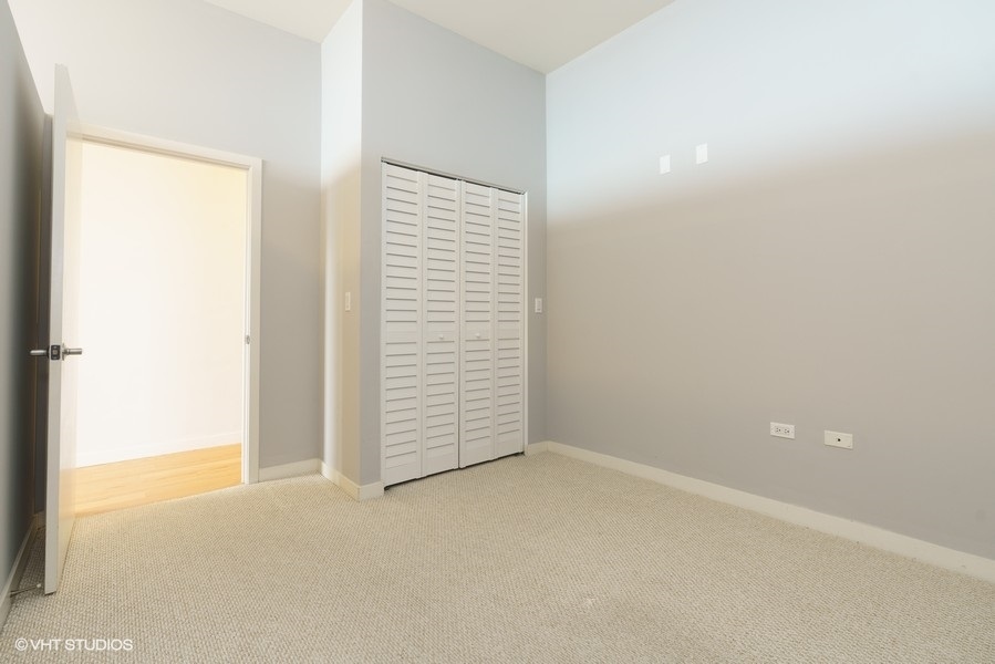 235 W Van Buren Avenue 3913 Property Photo 16