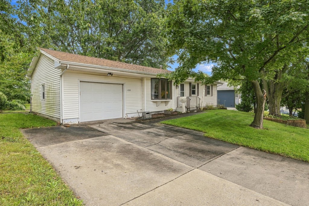 4919 Brown Street Property Photo 2