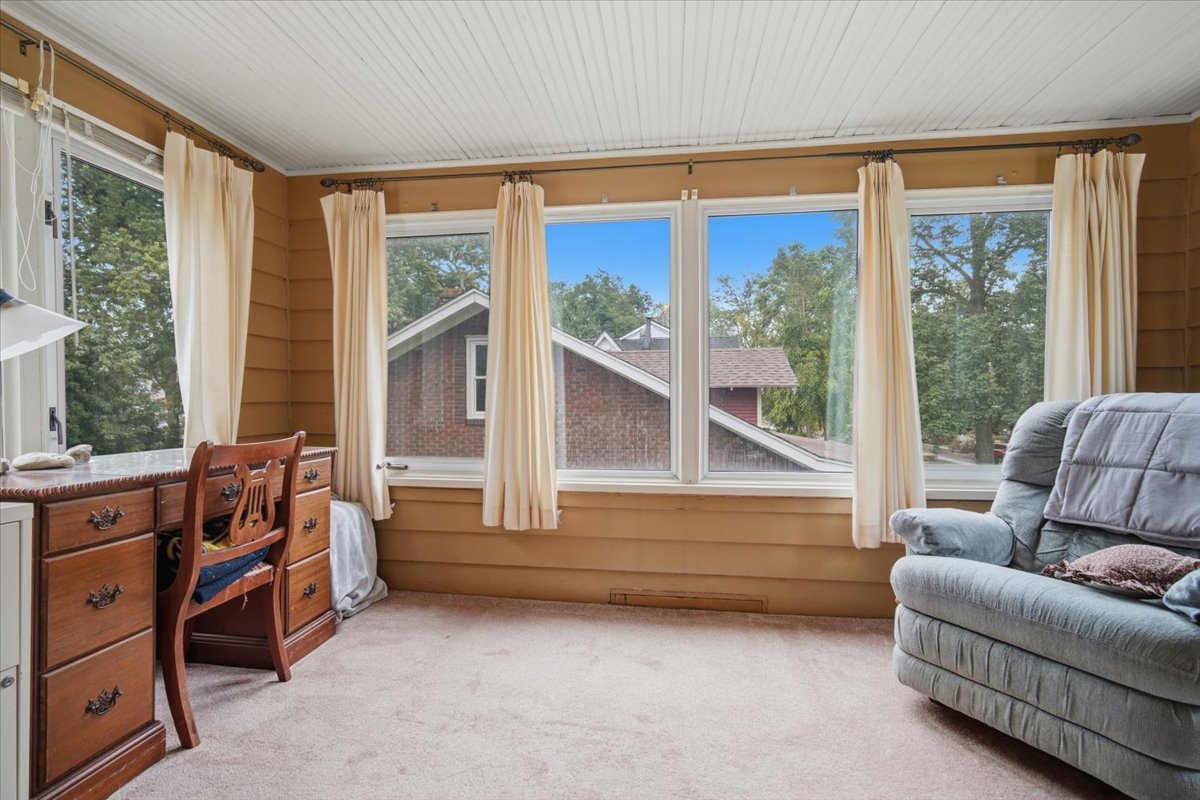 2014 E Jackson Street Property Photo 12