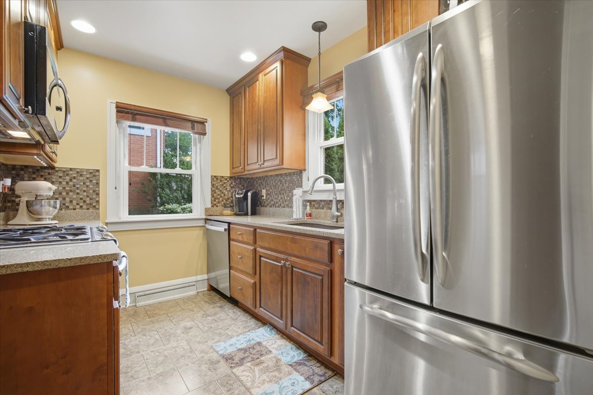 2014 E Jackson Street Property Photo 16