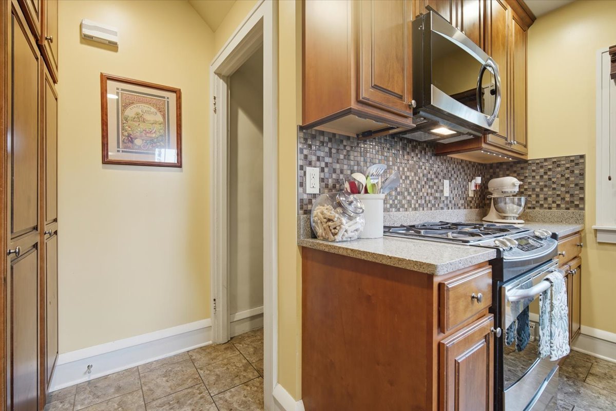 2014 E Jackson Street Property Photo 17