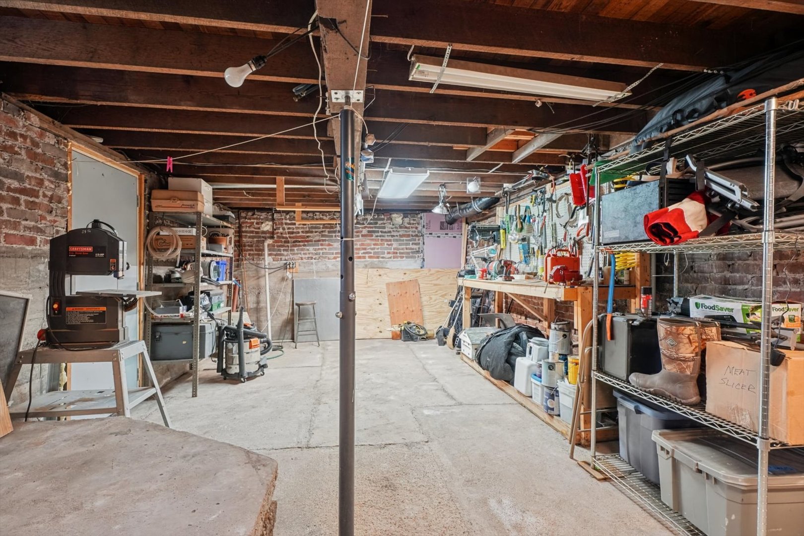 605 N Vermilion Street Property Photo 41