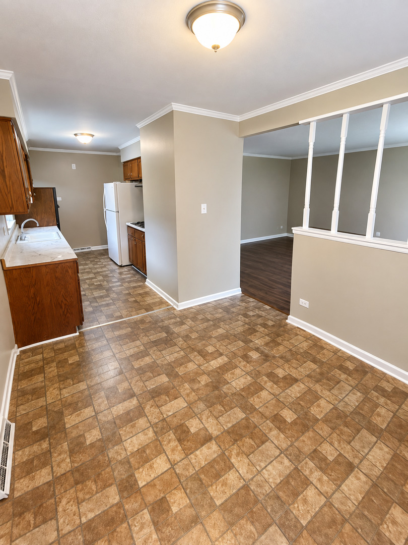 14444 Ellis Avenue Property Photo 6