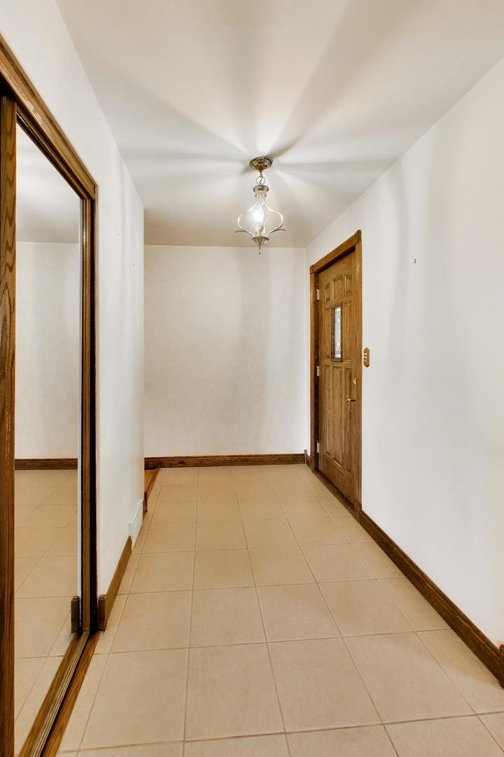 704 W Lonnquist Boulevard Property Photo 15