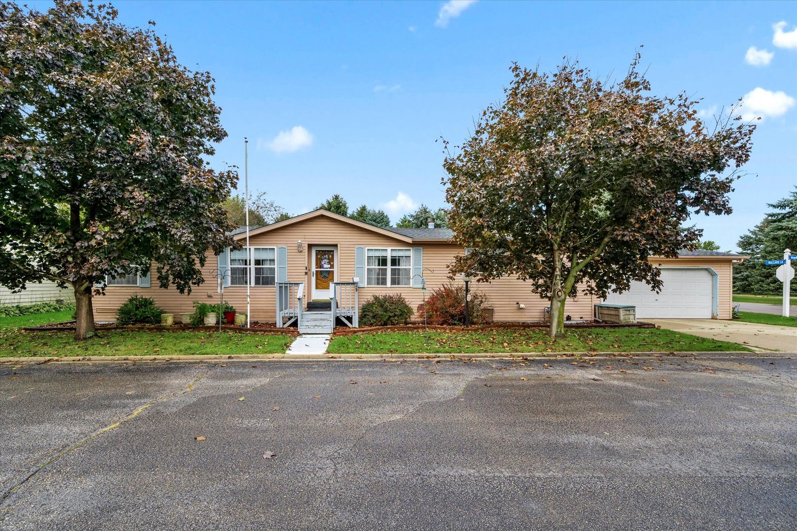 303 Mallard Lane Property Photo 1