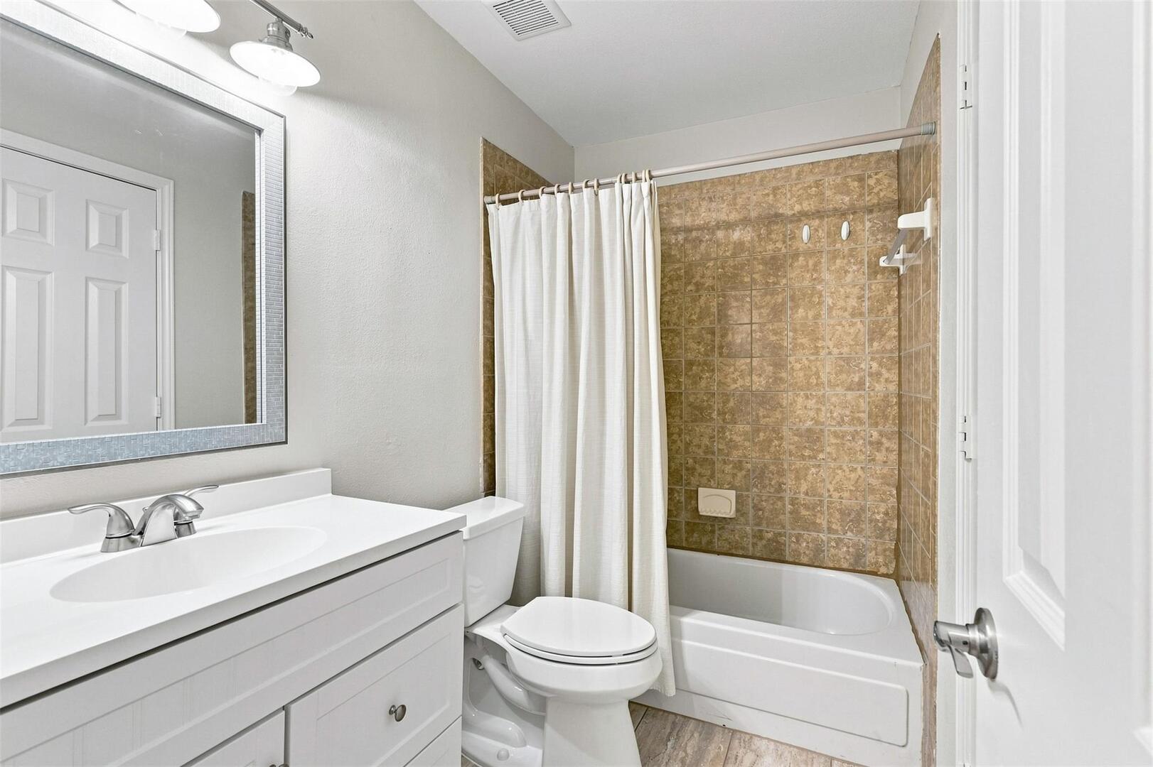 2126 Greenstone Trail Property Photo 20