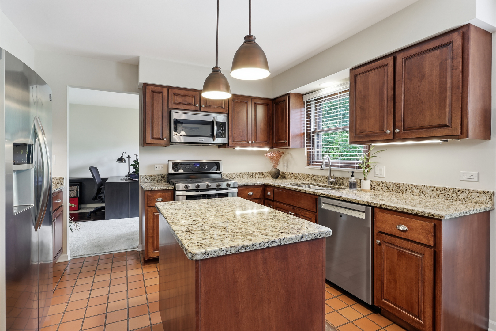 1222 Biscayne Drive Property Photo 9