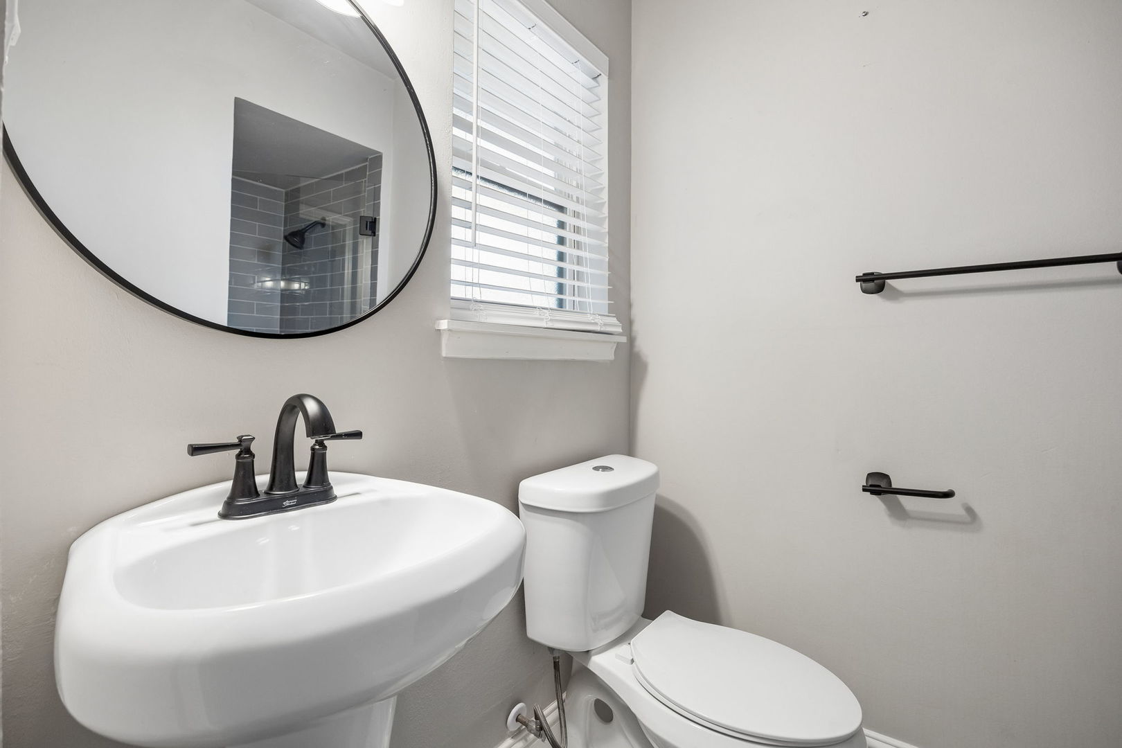 721 James Drive Property Photo 20