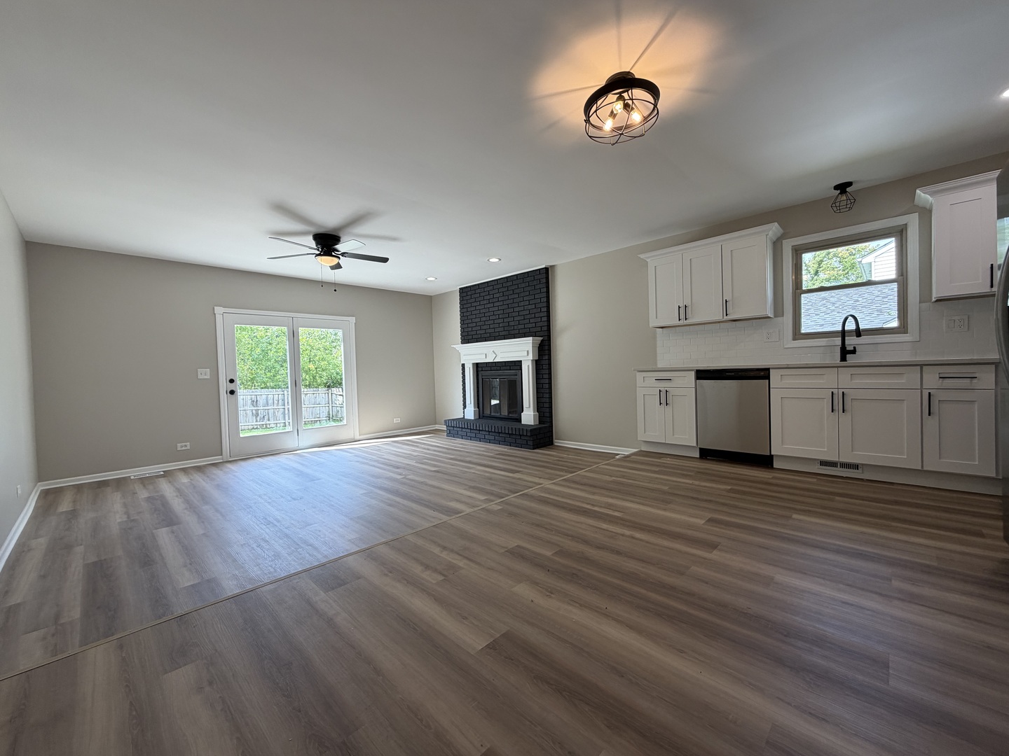 3500 Edward Drive Property Photo 5