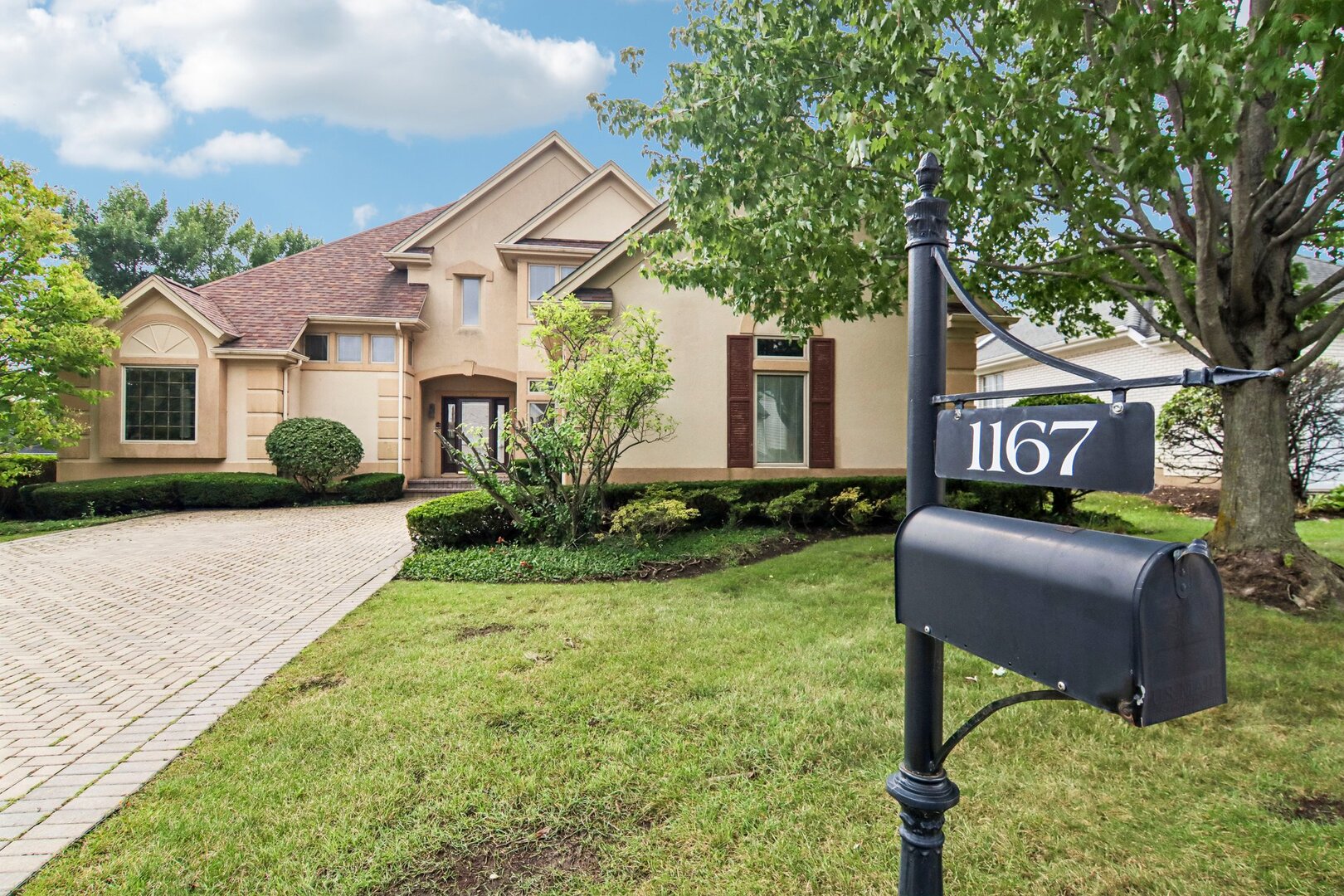 1167 S Hiddenbrook Trail Property Photo 4