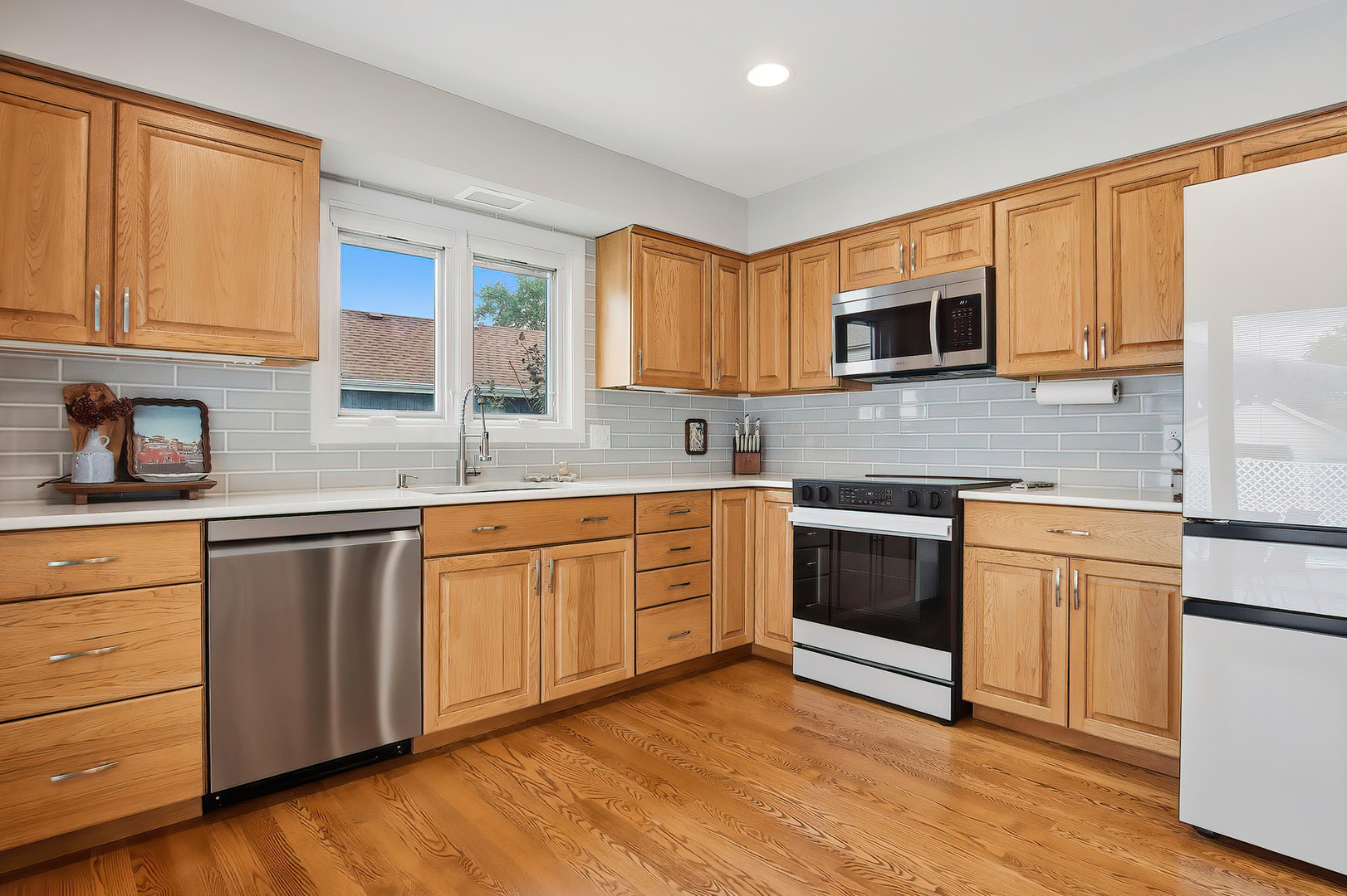 658 Monterey Drive Property Photo 14